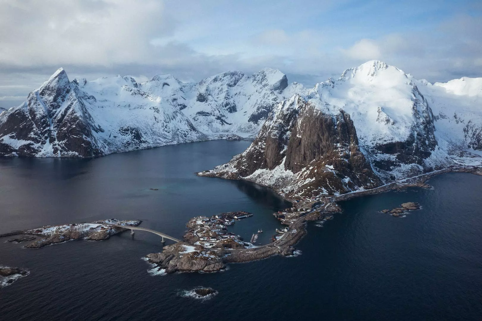 Fjorder i Finnmark – En guide til noen av Norges mest utilgjengelige og spektakulære naturskjønnheter